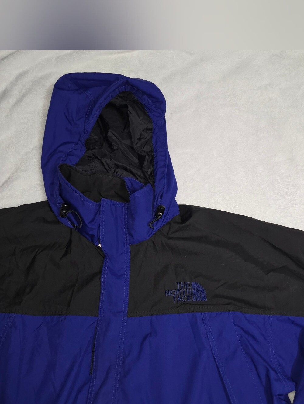 Vintage 90s The North Face Windbreaker Hooded Jacket Men size Large Purple/Black